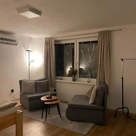 Апартаменты Juliana Wine Retreat Nechory Prusanky